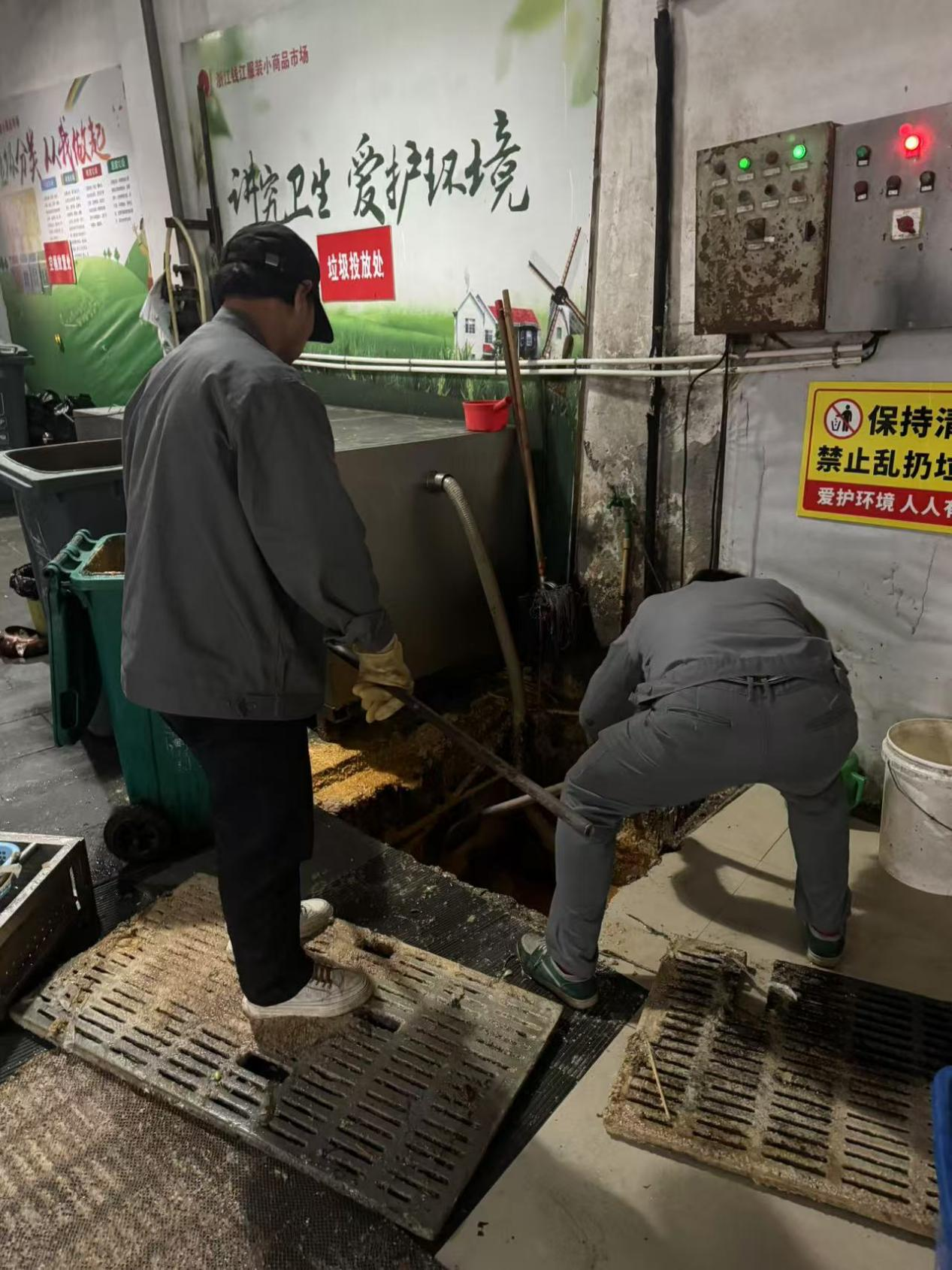 “洁”尽全力，让钱江商城美食坡道重焕新生